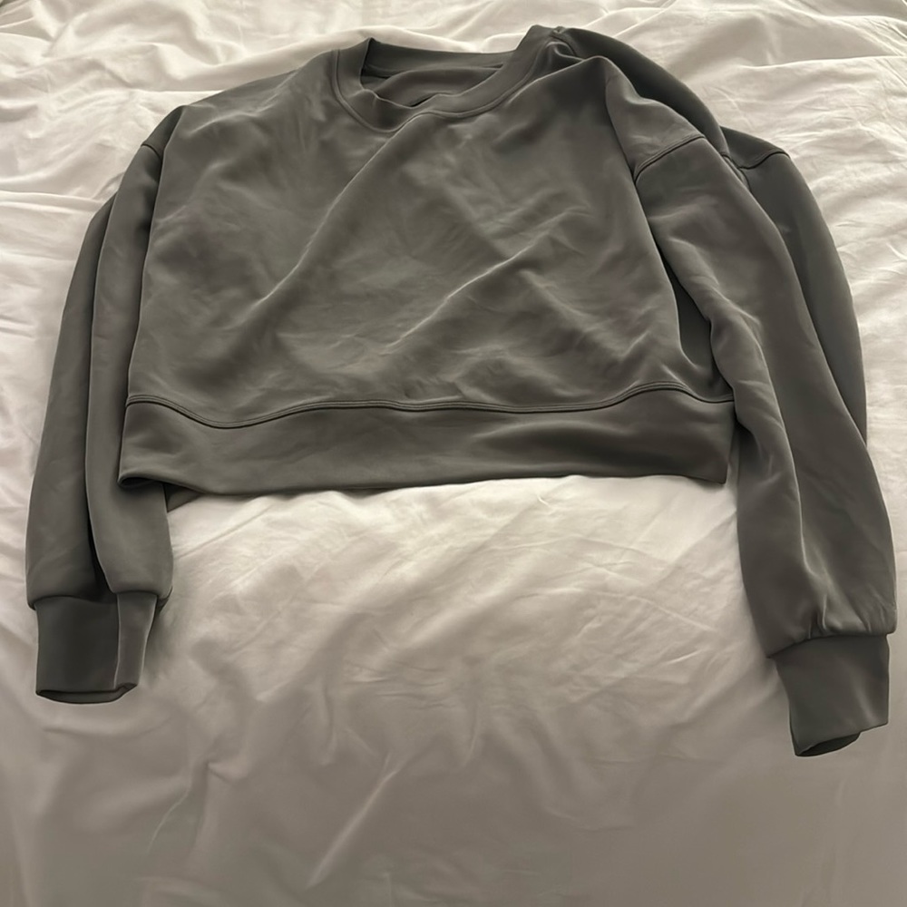Lululemon crewneck